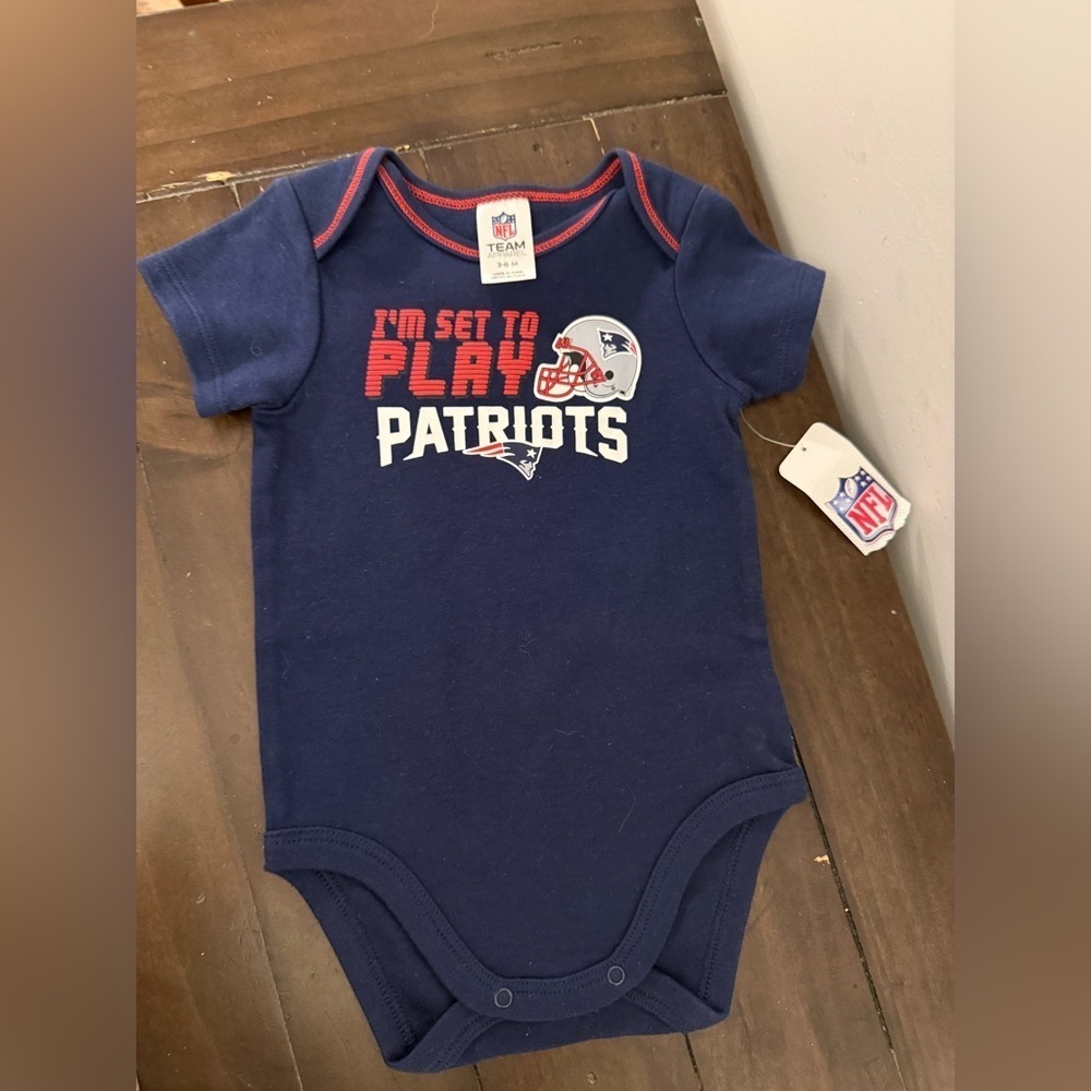 NFL Patriots Navy Blue Baby Bodysuit